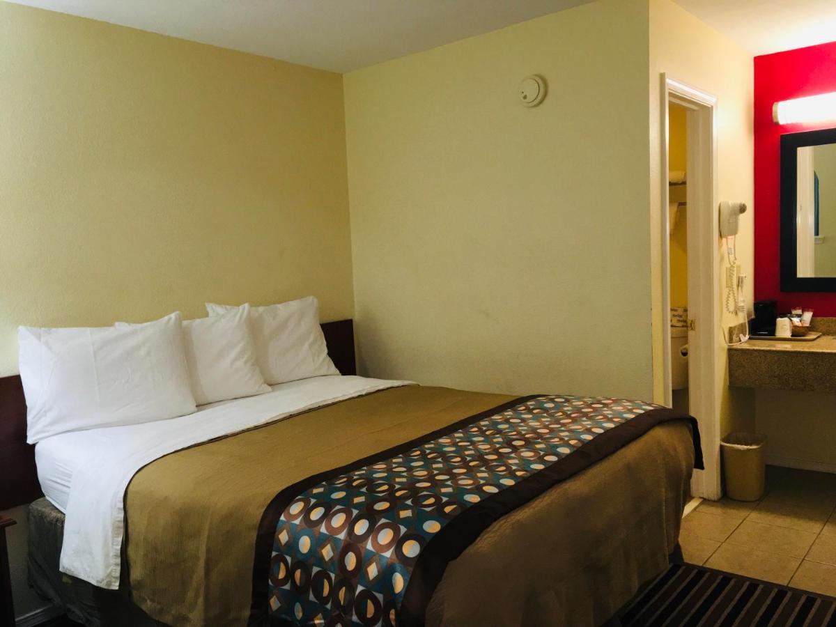 Suite 16 Motel Gore Luaran gambar