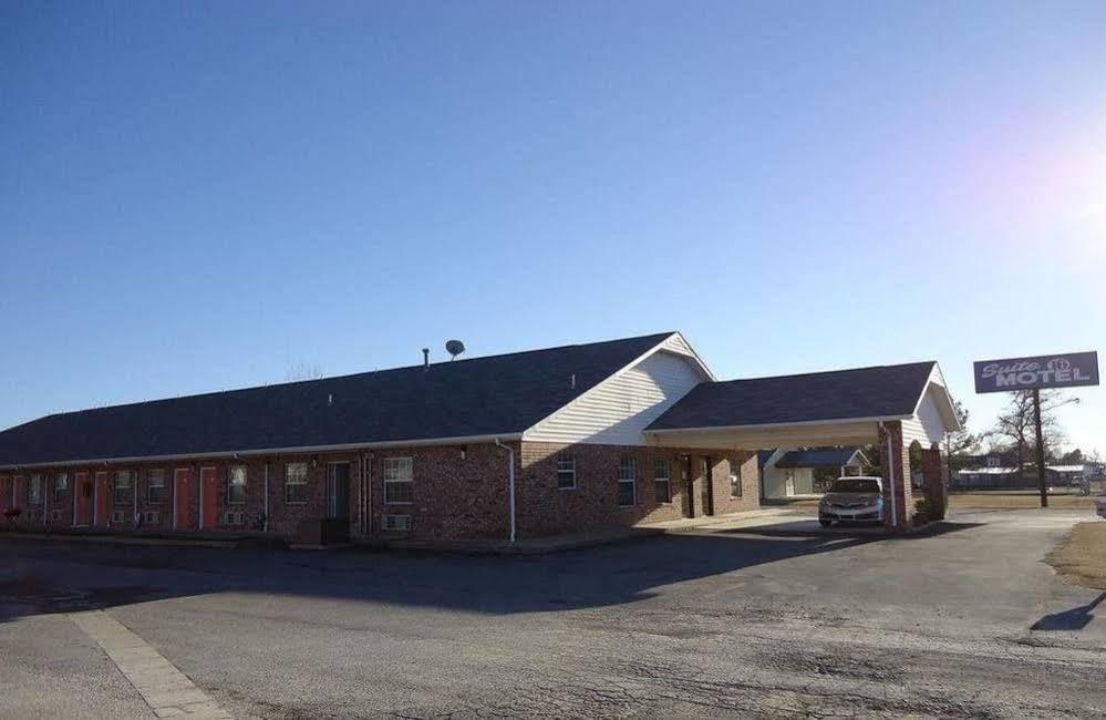 Suite 16 Motel Gore Luaran gambar